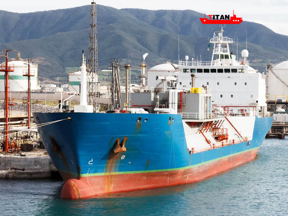 Судно для перевозки сжиженного нефтяного газа 9330 тонн (Италия, 2003, NK, Флаг: Мальта) Судно для перевозки сжиженного нефтяного газа 9330 тонн (Италия, 2003, NK, Флаг: Мальта)