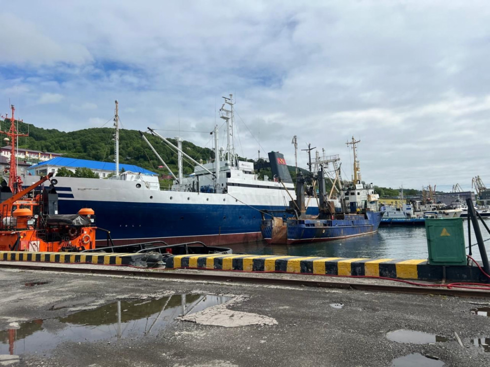 Рыболовный Траулер морозильный