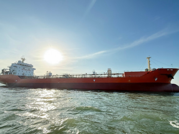Танкер для перевозки нефтепродуктов 11587 тонн (Китай, 2021, CCS, Флаг: Китай)