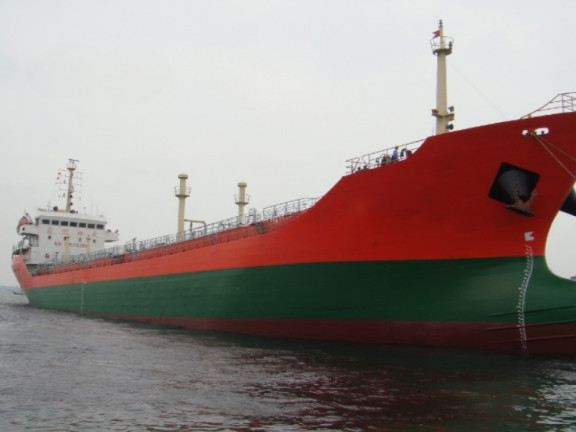 Танкер для перевозки нефтепродуктов 7100 тонн (Китай, 2007, CCS, Флаг: Китай)